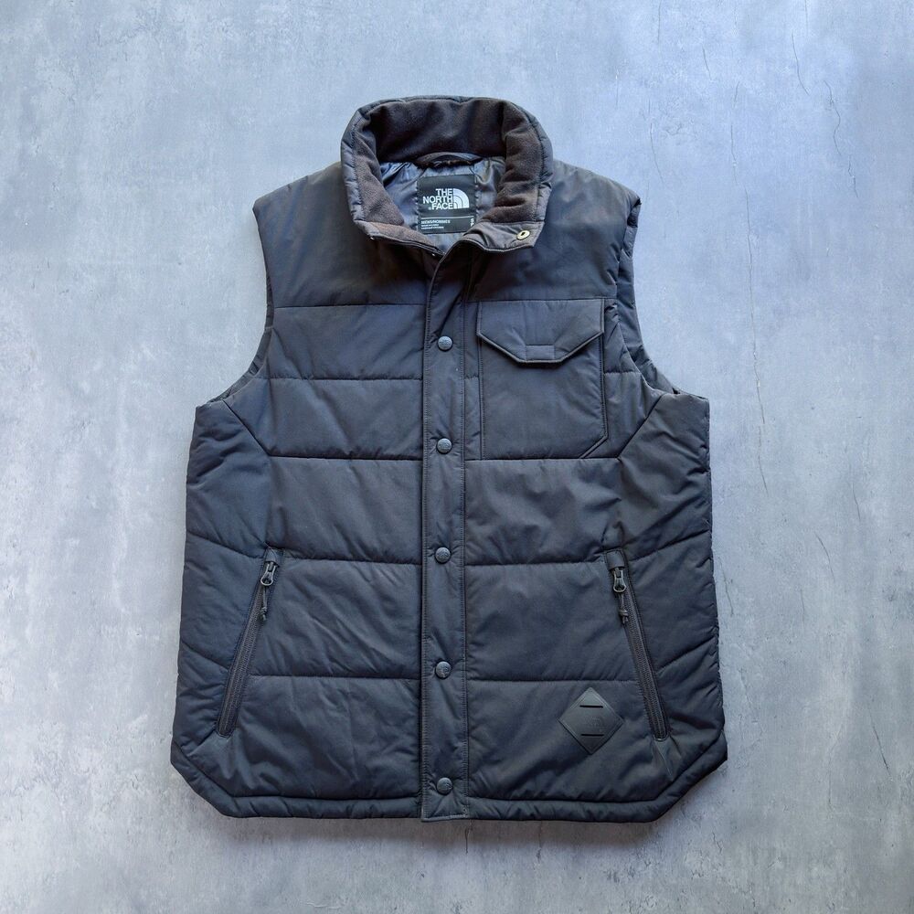 The North Face Patrick’s Point Vest Mens Small Black Insulated NF00CYK2 Puffer